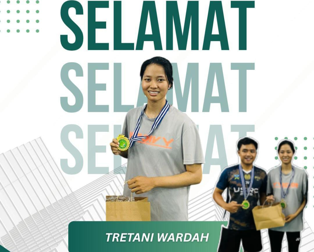 Caption Foto: Ananda Wardatut Toyyibah (Arda), mahasiswa Universitas Muhammadiyah Surabaya yang sukses menyabet dua medali