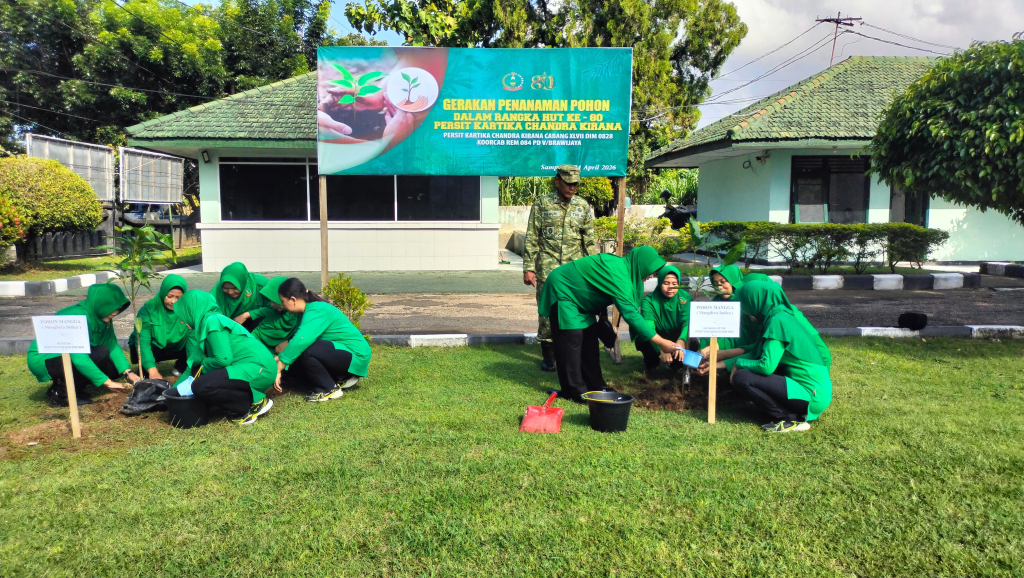 Caption Foto: Aksi penanaman pohon serentak di kawasan Makodim 0828/Sampang