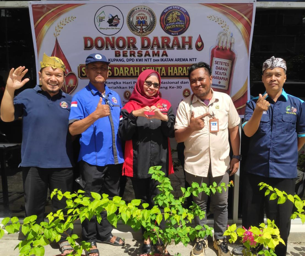 Maknai Hardiknas, K2S dan Ikatan Arema NTT Gandeng DPD KWI NTT Gelar Donor Darah