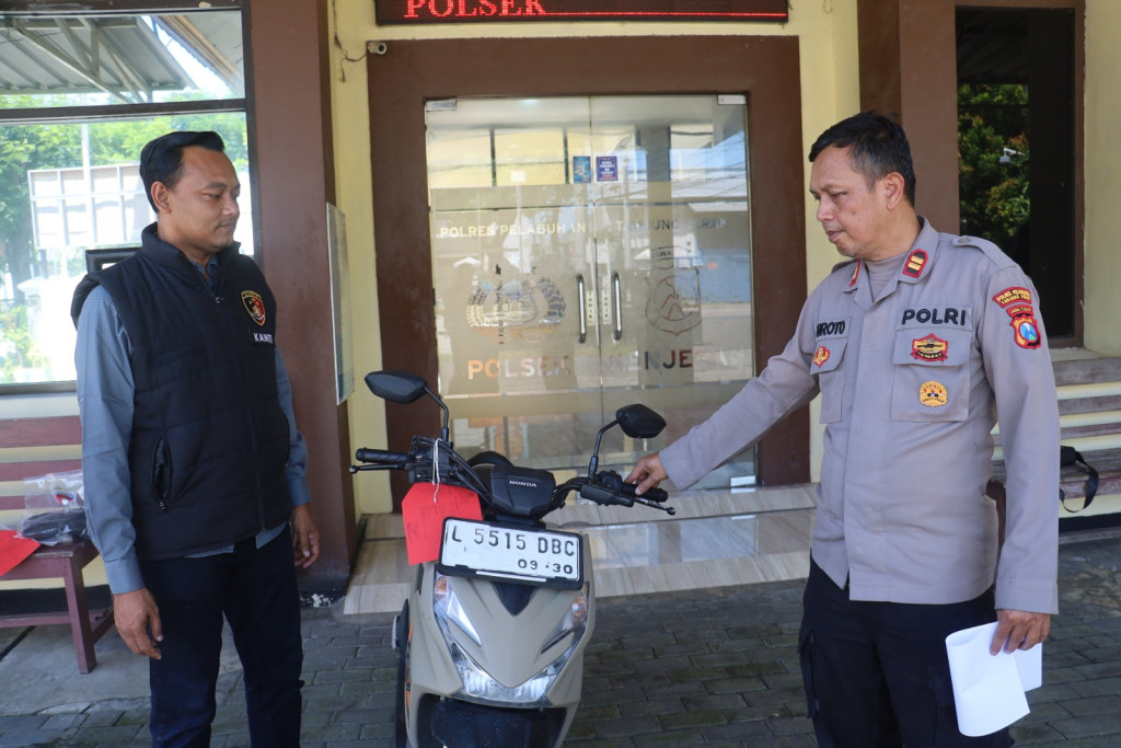 Respon Cepat Polsek Kenjeran Amankan Pelaku Curanmor di Kedinding Lor, Dari Amukan Masa. 