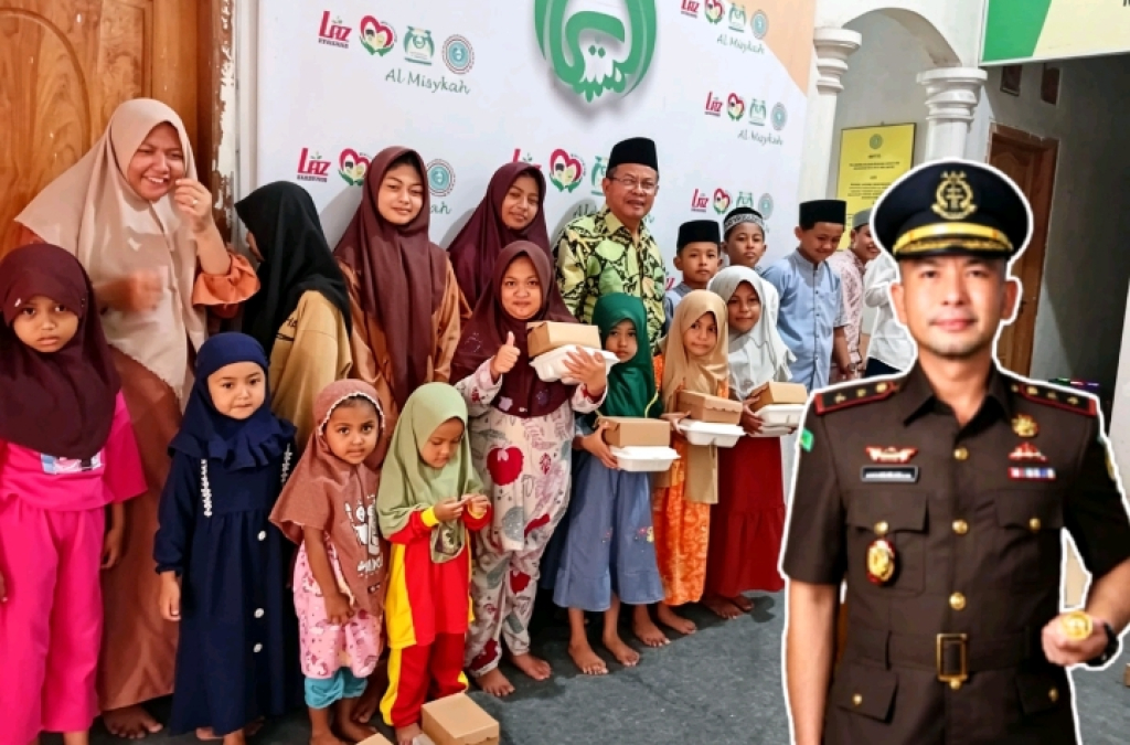 Caption Foto: Gandeng Media dan Yayasan, Kajari Sampang Rutinkan Aksi Jumat Berkah