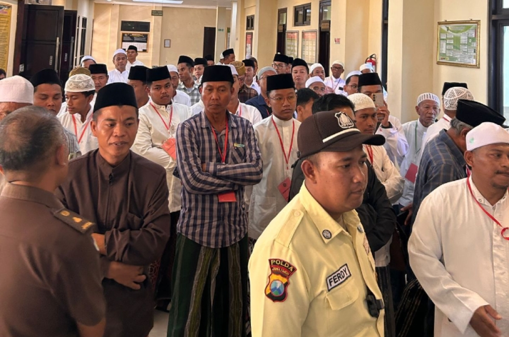 Caption foto: sempat Ricuh Usai Jaksa Nyatakan Belum Siap