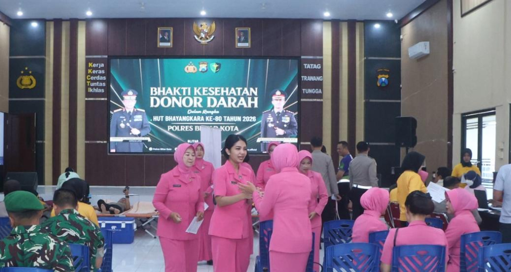 Sambut Hari Bhayangkara ke-80, Polres Blitar Kota Gelar Bakti Kesehatan