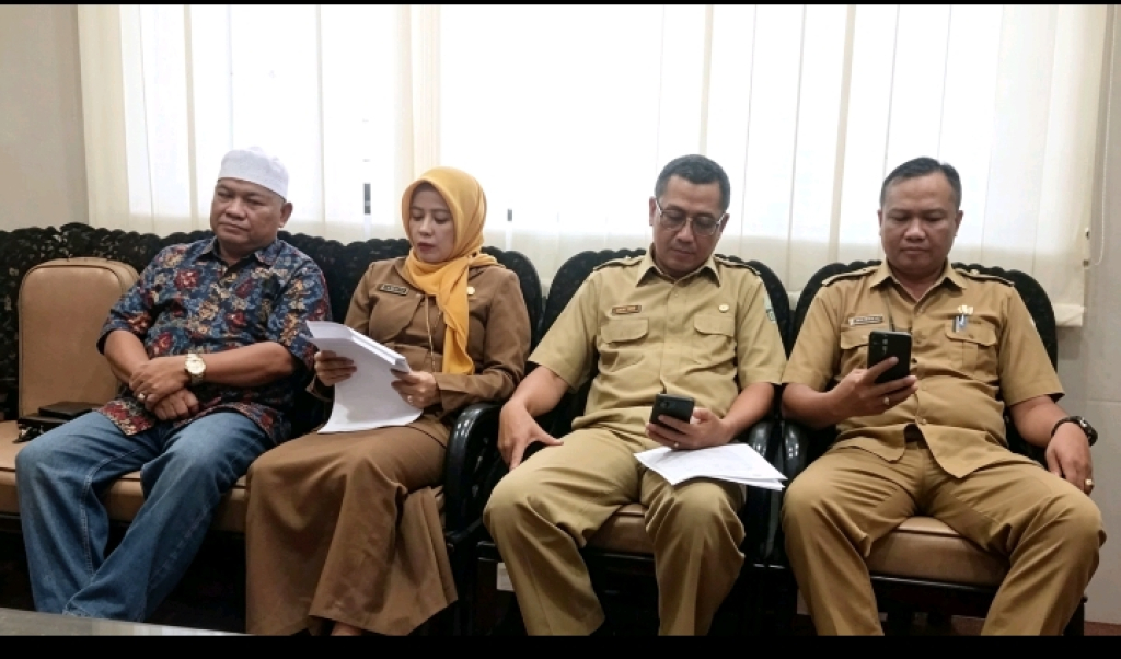 Caption Foto: Bakesbangpol segera melakukan pembinaan dan menertibkan oknum Lembaga Swadaya Masyarakat (LSM)