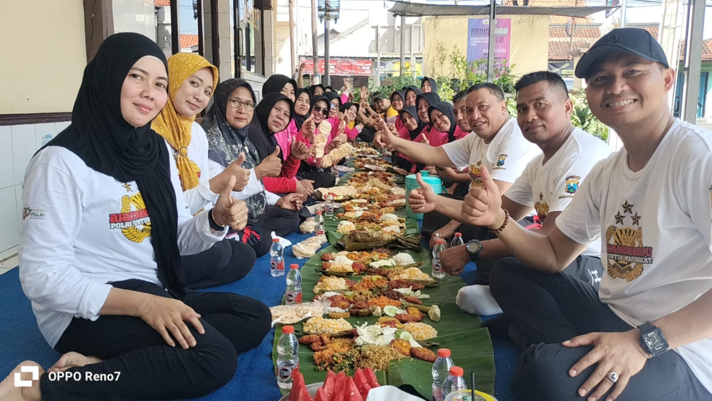 Kapolsek Sampang Kota: Lomba Unik HUT Bhayangkara untuk Rawat Kekompakan Forkopincam