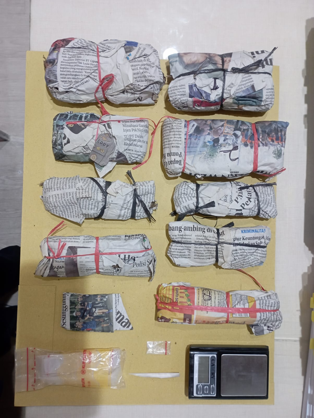 Kurir Ganja dan Sabu di Surabaya Dibekuk, Satresnarkoba Polrestabes Sita Ratusan Gram Narkotika