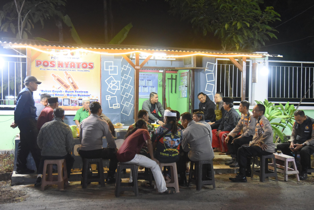 Kapolres Bondowoso Blusukan ke Pos Ronda Bukti Sinergitas Polri dengan Masyarakat untuk Kamtibmas