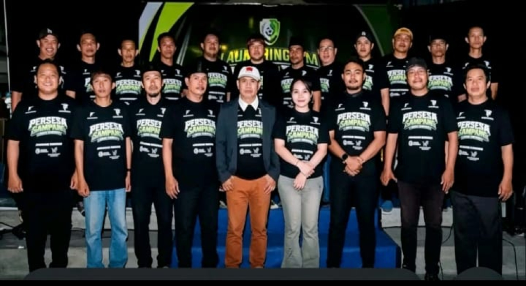 Caption Foto: Saat sesi perkenalan resmi seluruh pemain, Pengurus dan foto bersama seluruh sponsor