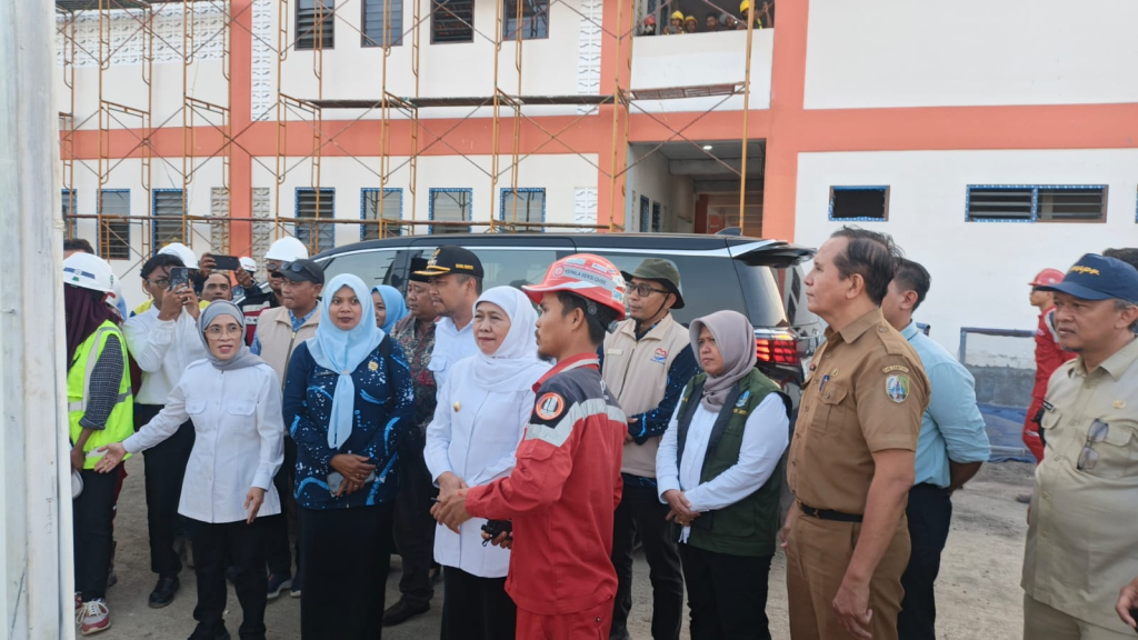 Tinjau Pembangunan Sekolah Rakyat Terpadu di Sampang, Gubernur Khofifah Puji Lahan Terluas se-Indonesia