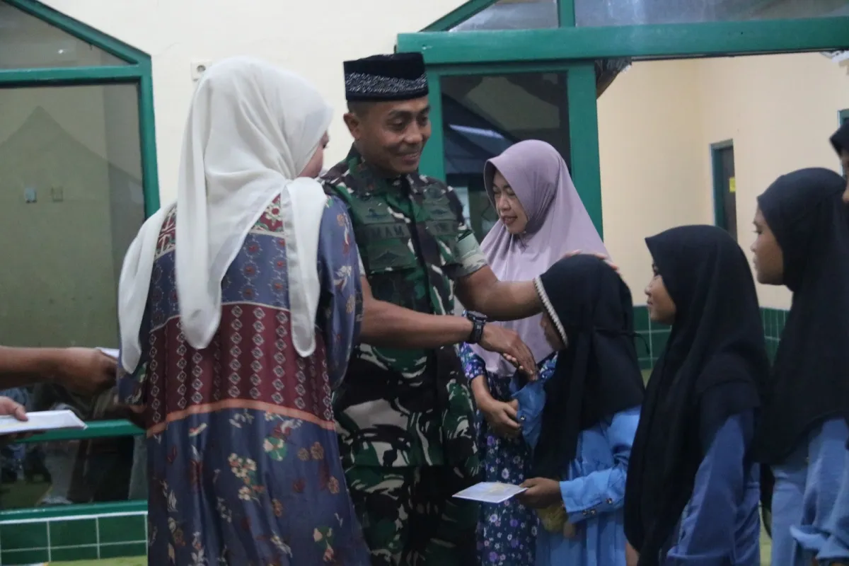 Peringati Maulid Nabi, Yonif 500/Sikatan Santuni Anak Yatim dan Perkuat Kepedulian