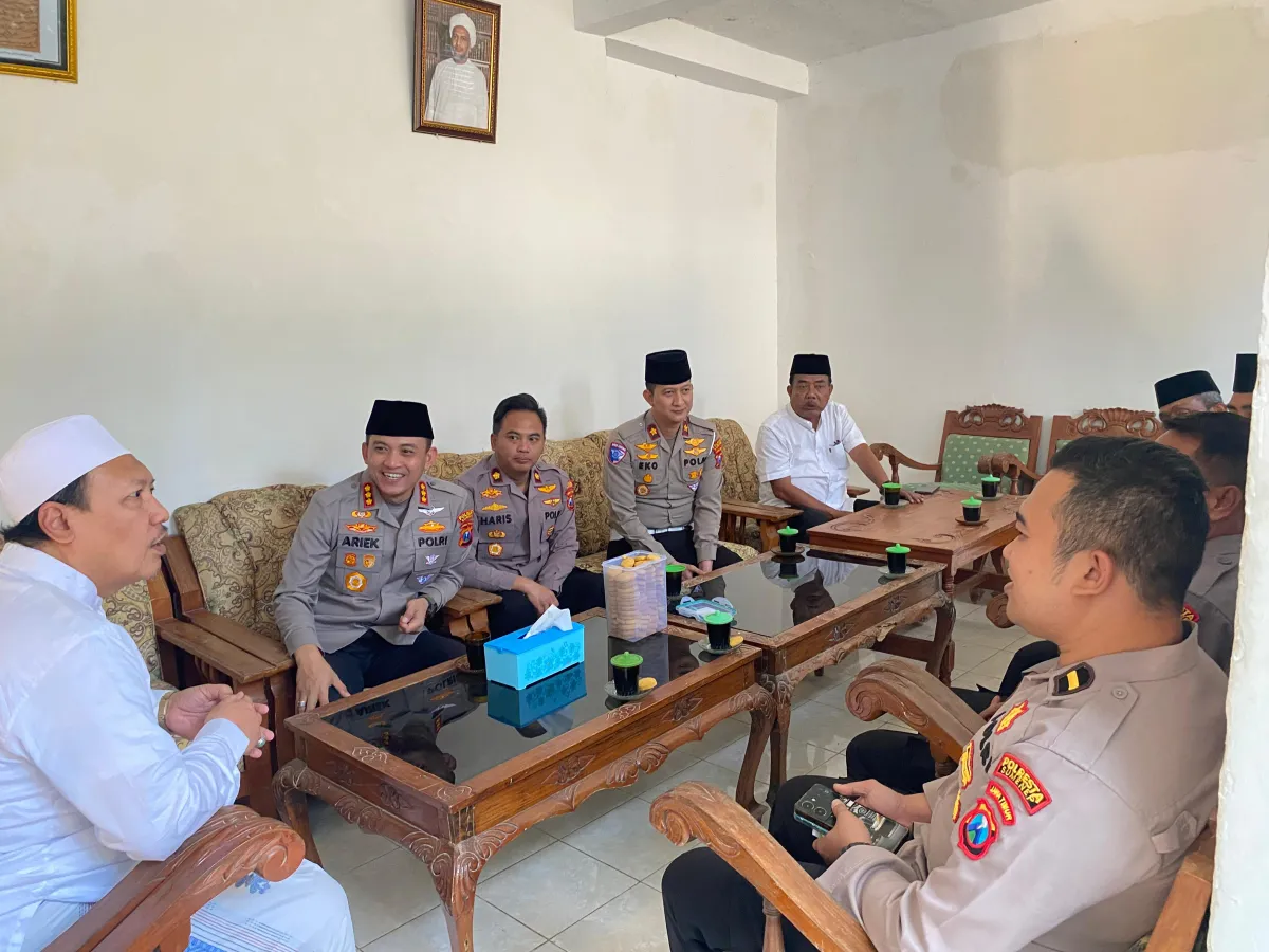 Kapolresta Sumenep Silaturahmi dengan Pengasuh Ponpes Assadad Ambunten Perkuat Sinergitas Kamtibmas
