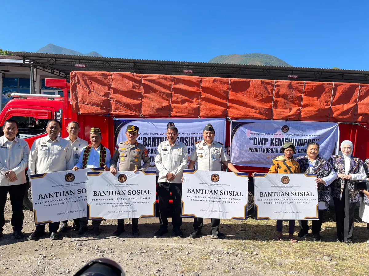 Kemenimipas Salurkan 20 Ton Beras dan Beragam Bantuan bagi Masyarakat Terdampak Gempa Flores di Manggarai