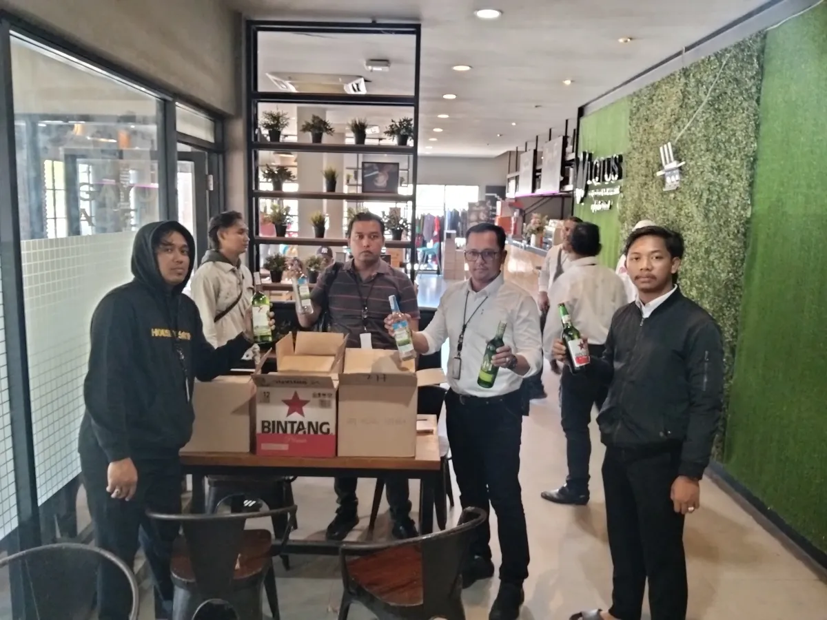 Satresnarkoba Polresta Sumenep Tertibkan Peredaran Miras, Sejumlah Botol Minuman Beralkohol Diamankan