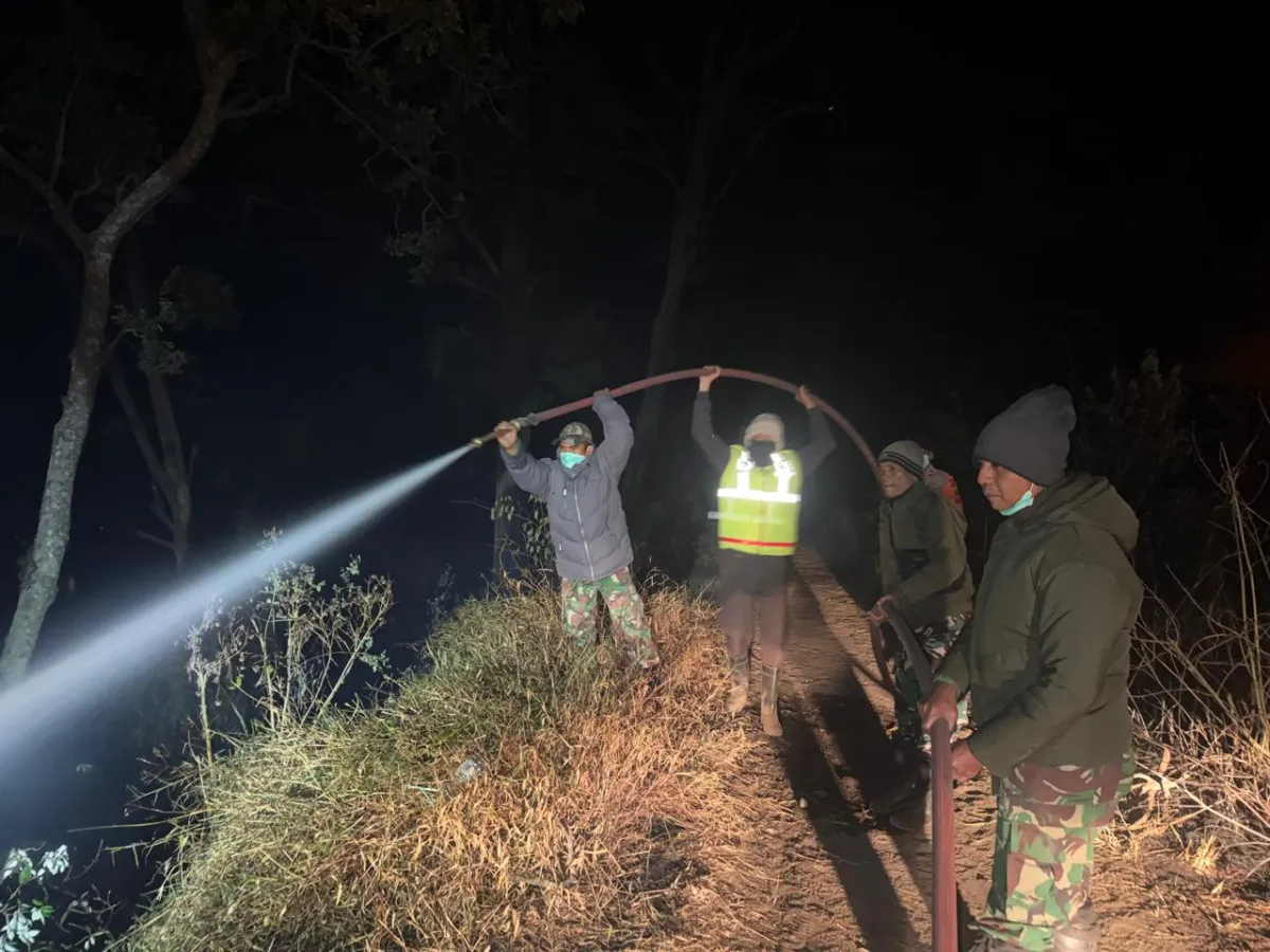 Polres Malang Terapkan Metode Sekat Jalur di Pos Jemplang, Cegah Api Karhutla Bromo Meluas