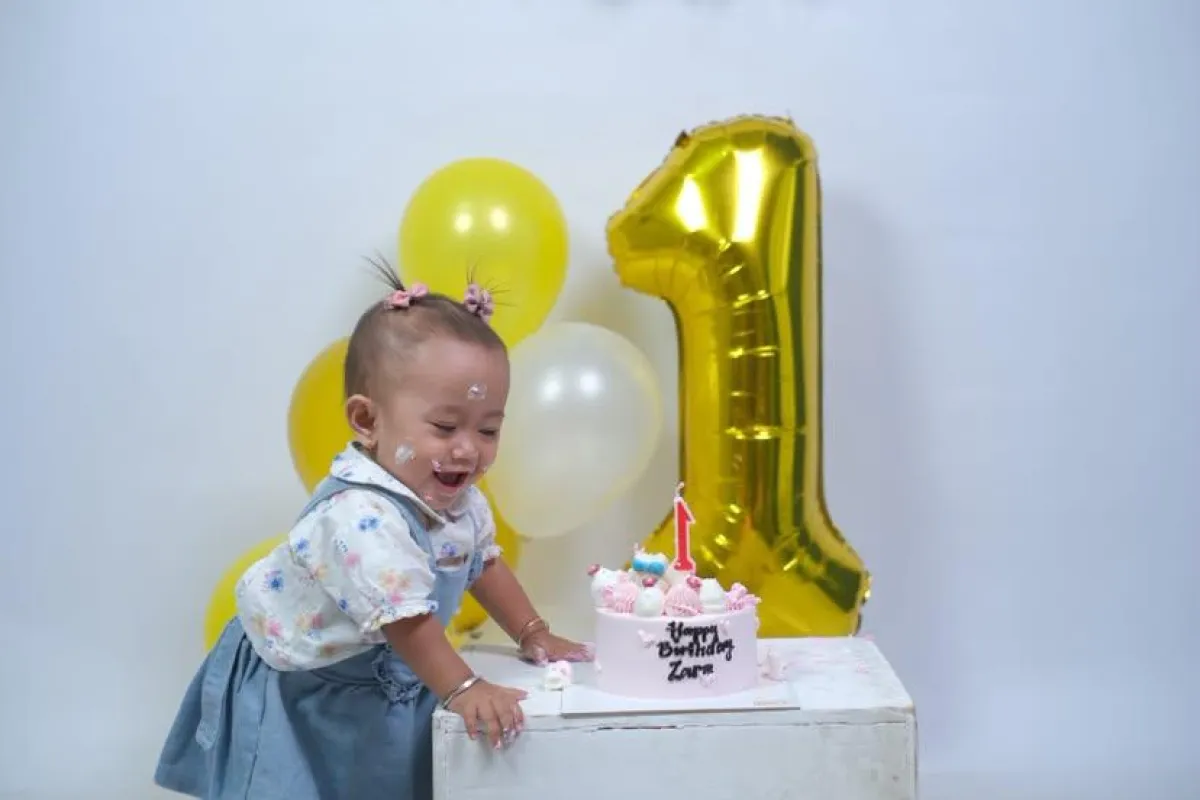 Komisaris Utama 12 Media Online Berikan Ucapan Ulang Tahun ke 1 Untuk Zara Cucu Tercinta