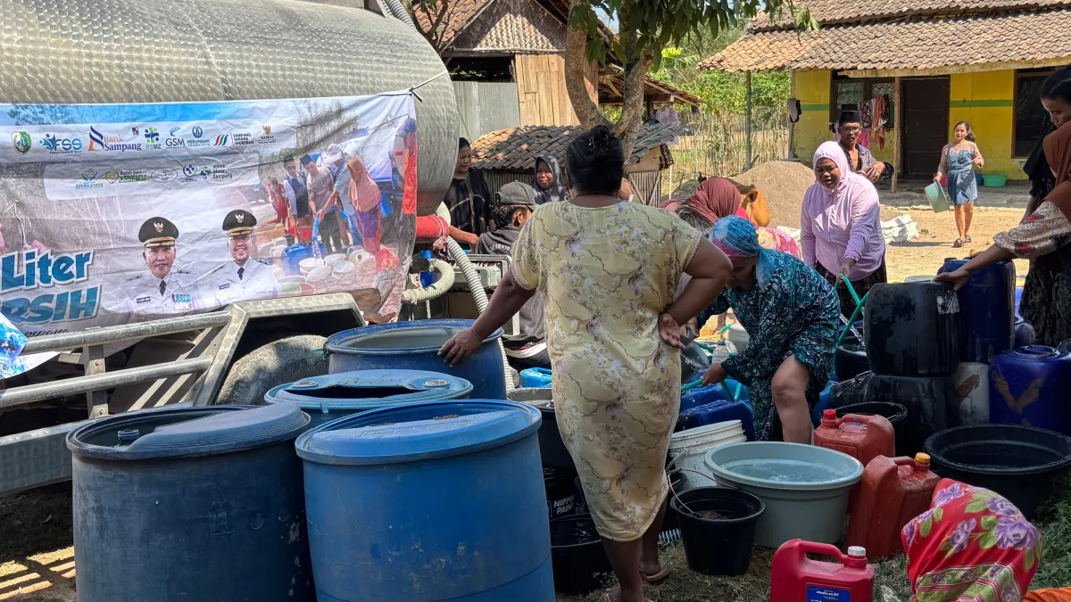 Gandeng BUMD Atasi Kekeringan, FSS Terus Distribusikan Air Bersih Saban Hari di 5 Kecamatan