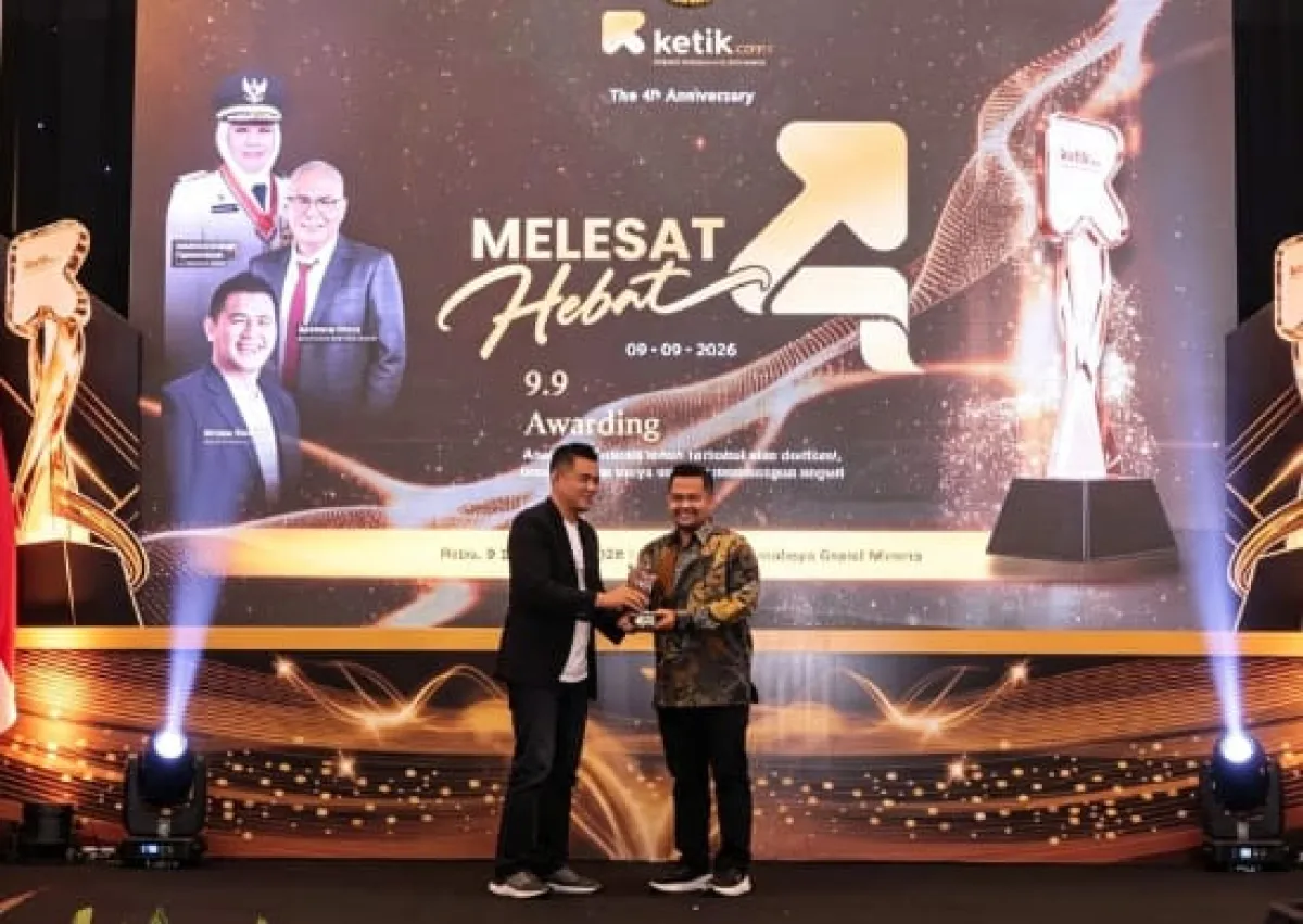 Raih Penghargaan Regional Banking Transformation Leaders di 9.9 Awarding, Direktur Utama Bank Sampang Tegaskan Komitmen